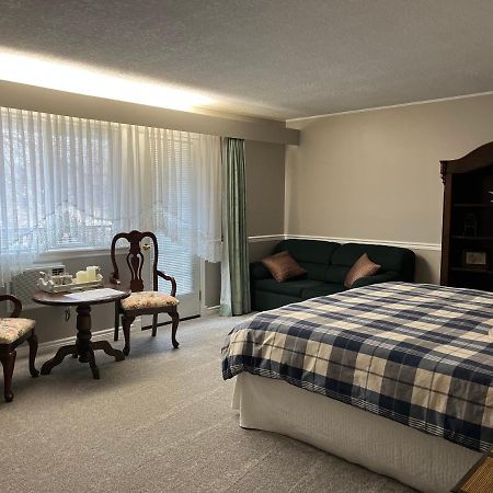 Sunny Shuswap B&B Chase Buitenkant foto